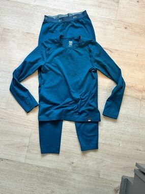 REI Kids' Teal Long-Sleeve Base Layer Top and Bottom Set